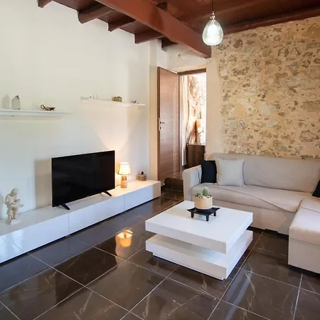 Olea Stone House Near The Sea Feriehus