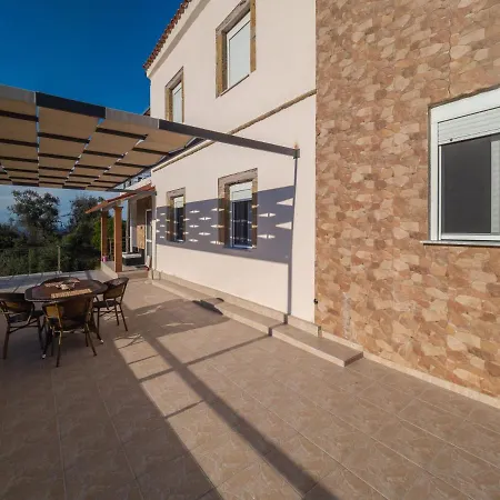 Feriehus Olea Stone House Near The Sea Notos