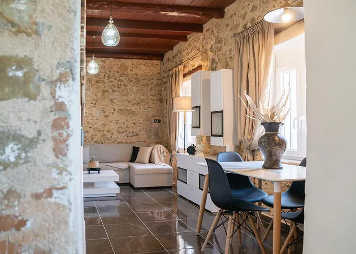Olea Stone House Near The Sea بيت للعطل