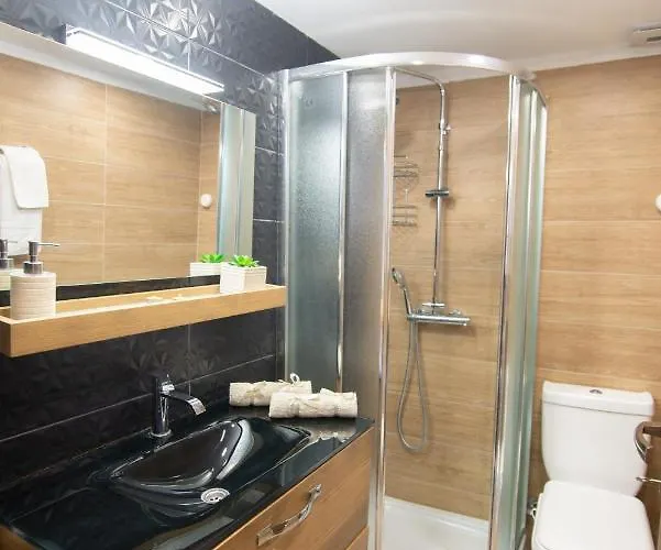 Olea Stone House Near The Sea بيت للعطل
